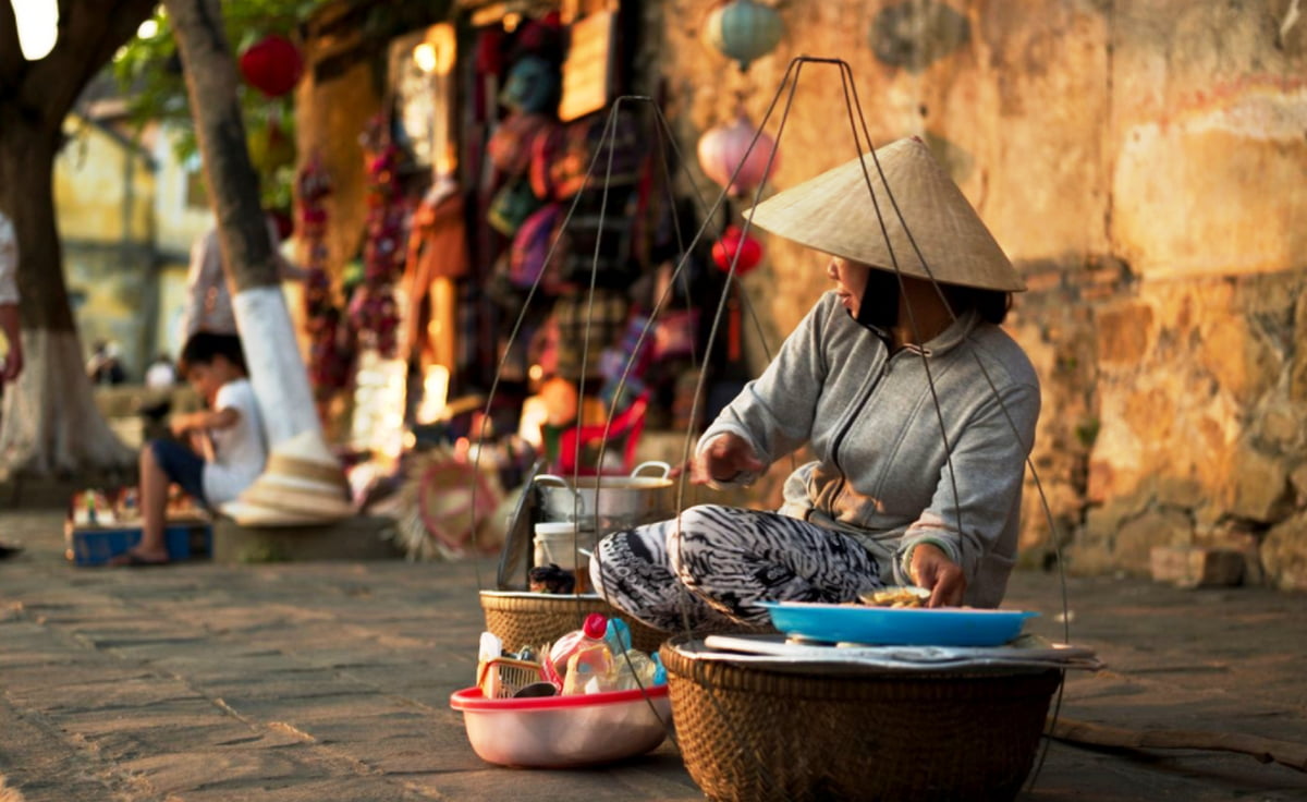 try hoi an local street food